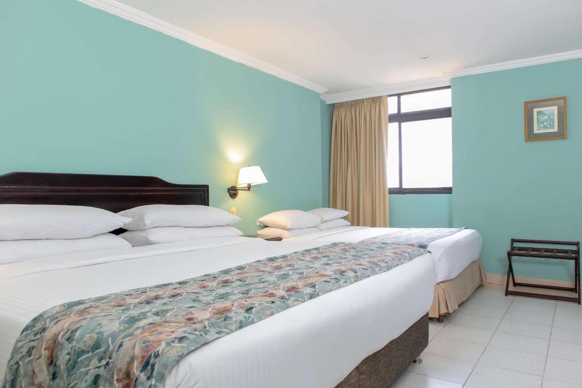 Hotel Faranda Express Puerta del Sol Barranquilla Barranquilla  Exterior foto